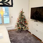 Suutarintie - Authentic Lappish Experience By The River Apartment