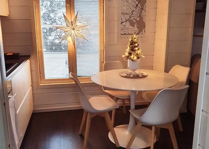 Suutarintie - Authentic Lappish Experience By The River *